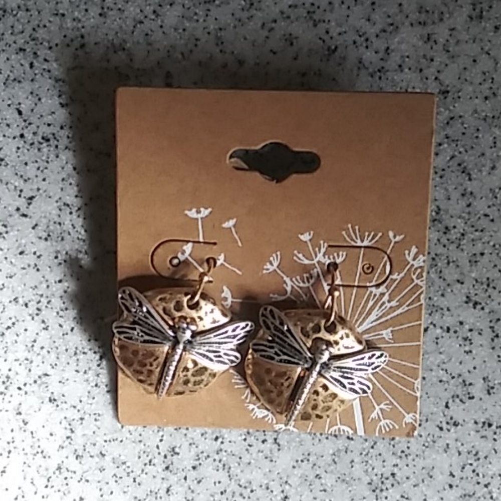 Gold butterfly errings